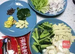 Illustration of how to make dry pot spareribs 2