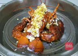 Illustration of how to make garlic Boston lobster 5