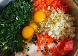 Illustration of how to make spinach, carrot and yam cakes 3