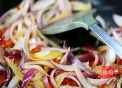 Illustration of how to stir-fry pork liver with onions 6