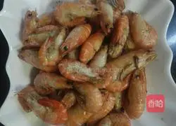 Illustration of how to fry shrimps in oil 4