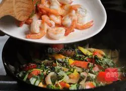 Thai Basil Shrimp Recipe Illustration 15