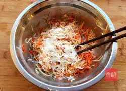 Illustration of how to make steamed shredded potatoes 5