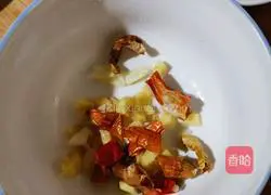 Illustration of how to make fried tripe with green peppers 3