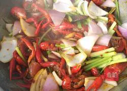 Illustration of how to make spicy crayfish 10