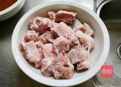 Illustration of how to make potato stewed pork ribs 1