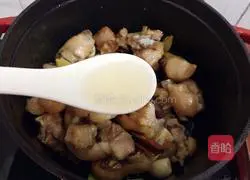 Illustration of braised pig's feet 14