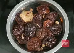 Illustration of how to cook chicken legs with mushrooms and potatoes 1