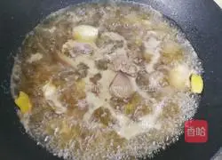 Illustration of how to make pepper beef and radish soup 7