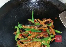 Illustration of Homemade Mushrooms and Bean Curd 8