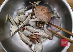Illustration of how to make spicy crab 10