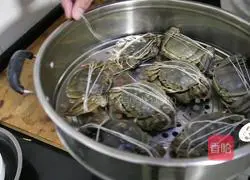 Illustration of how to steam hairy crabs 4