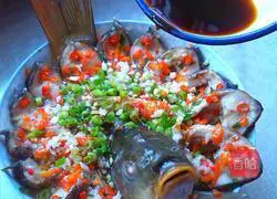 Illustration of how to cook carp with pepper 12