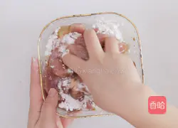 Pineapple Sweet and Sour Pork Recipe Illustration 3