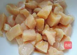 Illustration of how to make stir-fried chicken with garlic sprouts 5