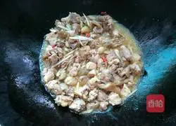 Illustration of home-style stir-fried chicken nuggets 5