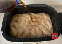 Illustration of how to make Coke Chicken Wings 5