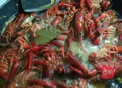 Beer Illustration of how to make lobster 8