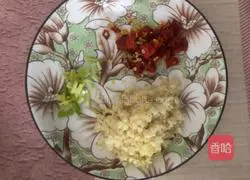 Illustration of how to make garlic vermicelli in pot 2