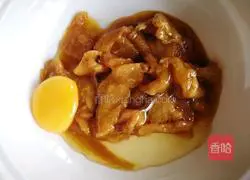 Illustration of how to make fried seaweed and vinegar pork 3