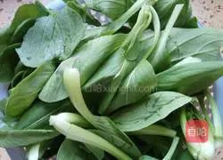 Illustration of how to make mushrooms, shrimp, rice and green vegetables 3