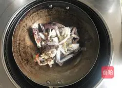 Spicy swimming crab fried rice cakes Practice illustration 5