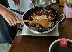 Illustration of how to make spicy chicken 8