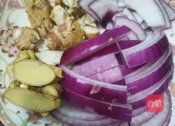 Illustration of how to make chicken feet with soy sauce 3