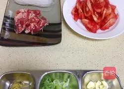  Illustration of how to make fried beef and tomato vermicelli 3