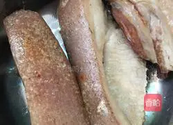 Illustration of how to make sauerkraut and pork belly 3