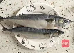 Illustration of braised Spanish mackerel 1