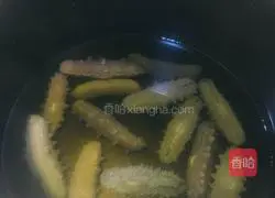 Illustration of soaking sea cucumber 8