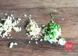 Illustration of how to make winter melon meatballs 5