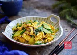 Cucumber Illustration of how to make scrambled eggs 9