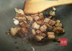 Illustration of how to make fried pork belly with soy sauce 6