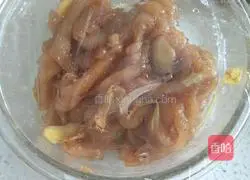 Illustration of how to make fried chicken tenders 4