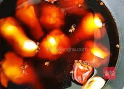 Illustration of the lazy version of braised chicken legs 3