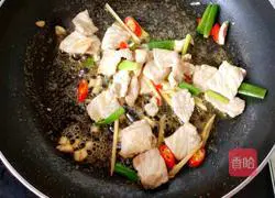 Illustration of how to make stir-fried yuba 4