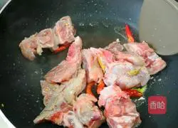 Illustration of how to make pork ribs and roasted eggs 3