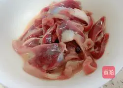 Illustration of how to make fried duck gizzards with pepper 1