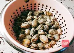 Illustration of home-style fried clams 4