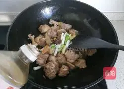 Illustration of corn duck leg stew 13