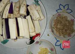 Illustration of how to make eggplant with minced garlic meat 1
