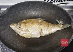 Illustration of Braised Wuchang Fish Recipe 8