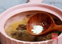 Illustration of home-cooked sheep and scorpions 12