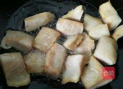 Illustration of how to cook pork with dried bamboo shoots 2