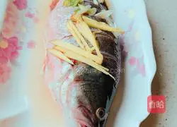 Illustration of how to make steamed seabass 3