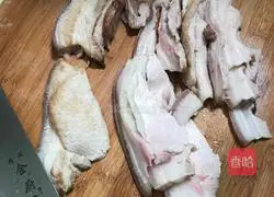 Illustration of how to make pork with pickled cabbage 7