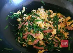 Xinwen Gourmet Fried Luncheon Meat with Chives and Eggs Illustration 6