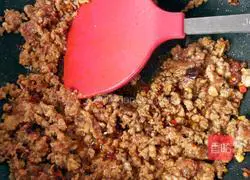 Illustration of how to stir-fry minced meat with chives and moss 14